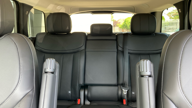 Land Rover Range Rover 3.0 P460e SE 4dr Auto Estate